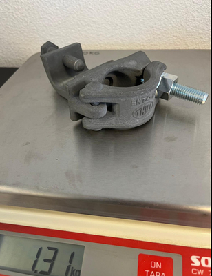 Clamps para tubos de construção de superfície de separação de paredes